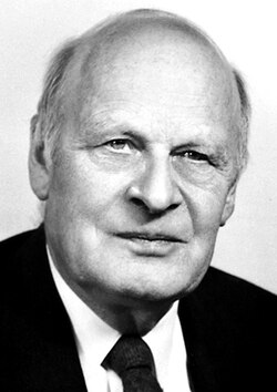 Portrait of Lars Onsager