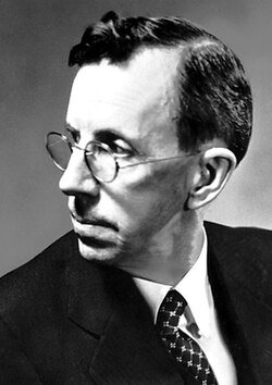 Portrait of Clinton Davisson