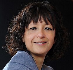 Portrait of Emmanuelle Charpentier