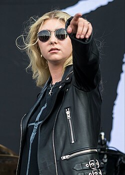 Portrait of Taylor Momsen