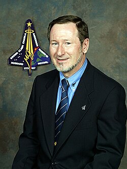 Portrait of Douglas Osheroff