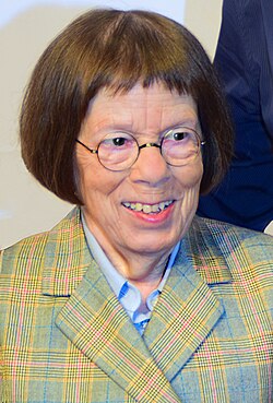 Portrait of Linda Hunt