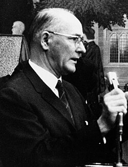 Portrait of George Wells Beadle