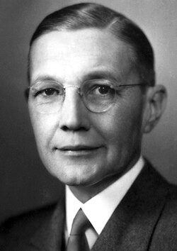 Portrait of Herbert Spencer Gasser