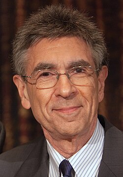 Portrait of Robert Lefkowitz